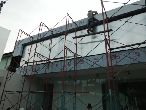 Pemasangan ACP Fasad Hotel